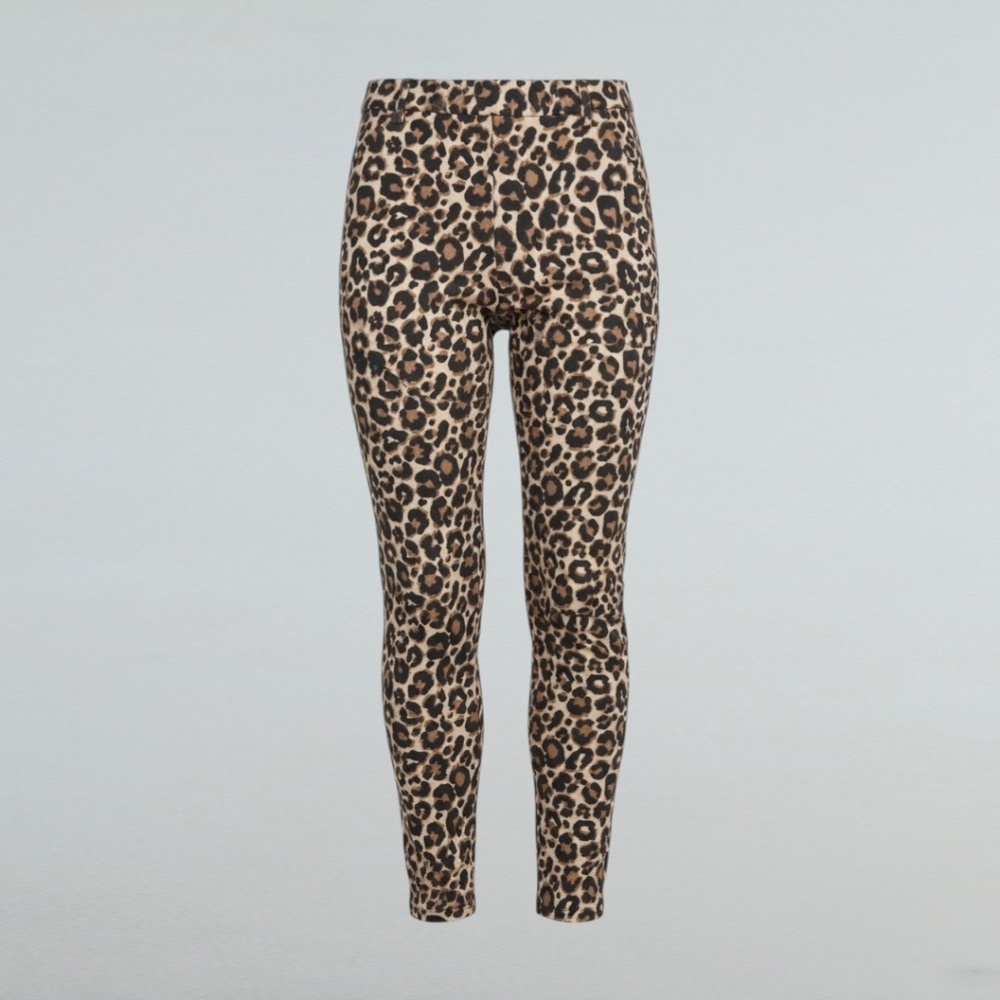 NWT. H&M Super Stretchy Leopard Print Slacks